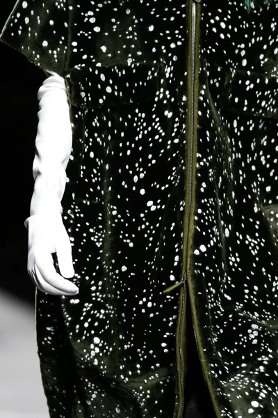 Look 120